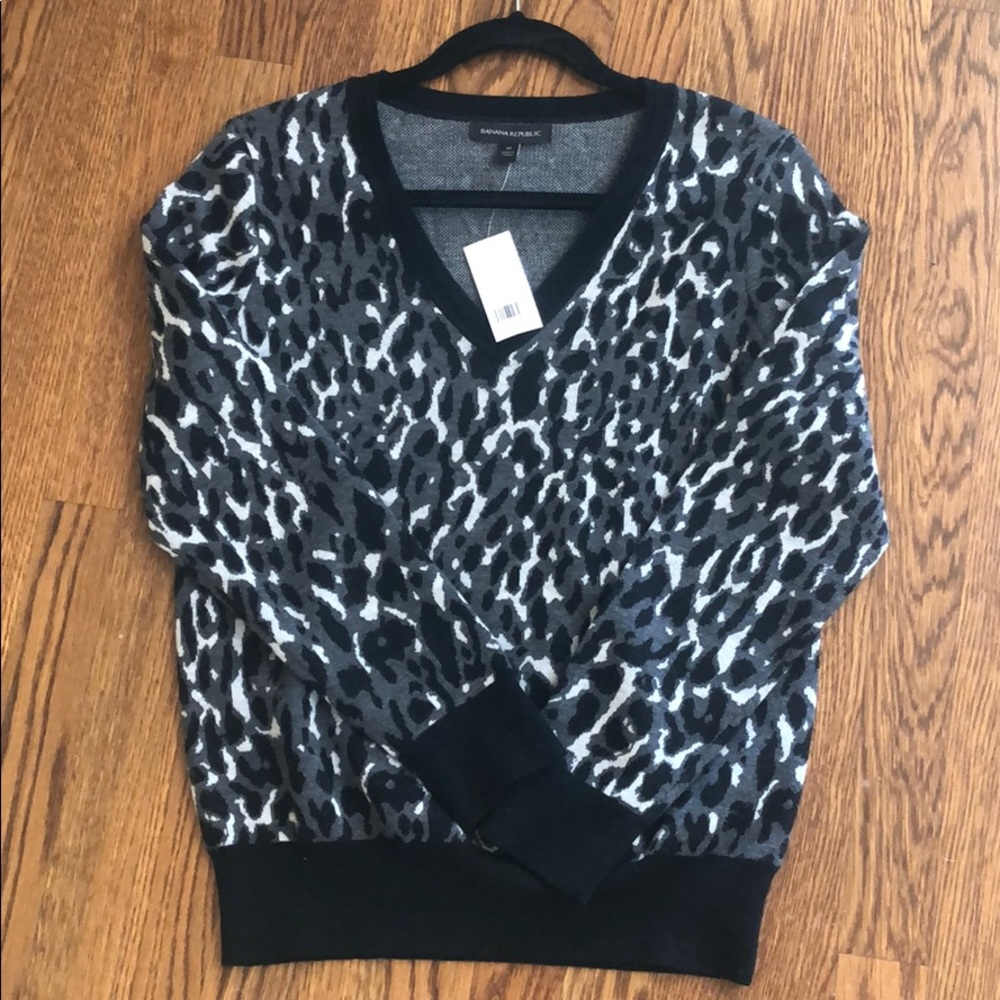 Banana republic sweater